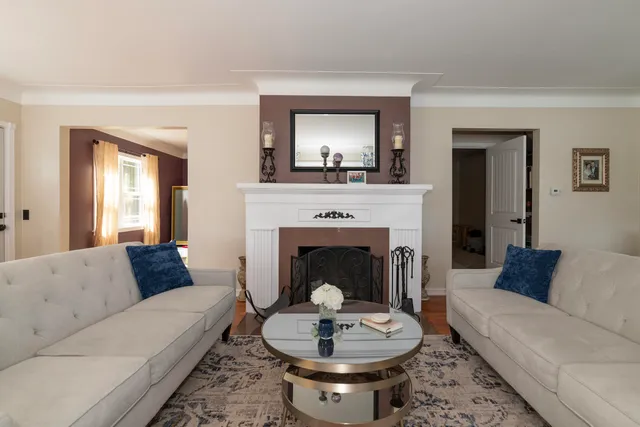 $889,900 | 8811 Waruf Avenue, Portage, MI 49002