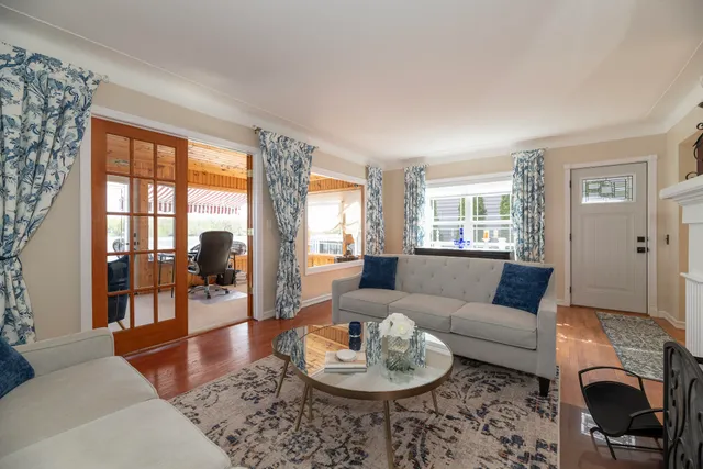 $889,900 | 8811 Waruf Avenue, Portage, MI 49002