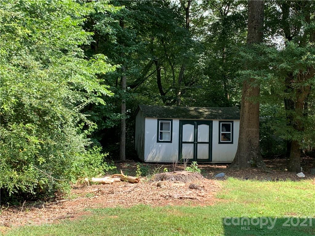 24070 Sam Road Albemarle, NC 28001 - Photo 8 of 22 Gallery Image 8
