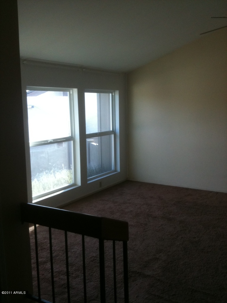 1602 East Redfield Road Tempe, AZ 85283 - Photo 2 of 5 Living room