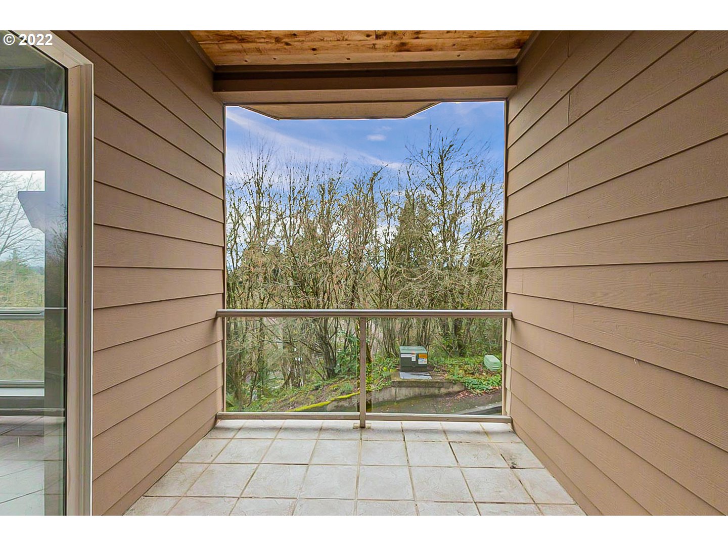 2627 Northeast Rocky Butte Road Portland, OR 97220 - Photo 7 of 32 Gallery Image 7