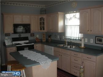 19 Barclay Road Hainesport, NJ 08036 - Photo 8 of 12 Kitchen