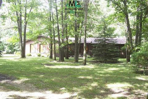 5672 Roberts Road Marine City, MI 48039 - Photo 1 of 9 687508.JPG