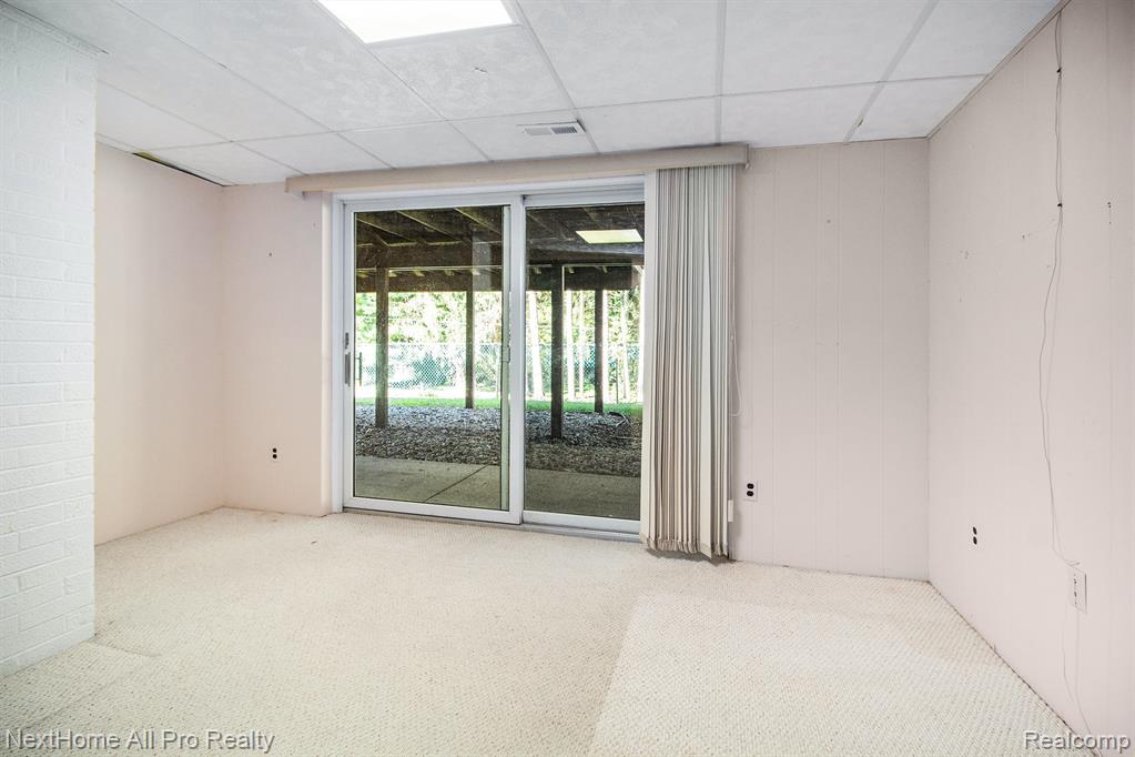 7195 Curtis Road Northville, MI 48168 - Photo 46 of 70