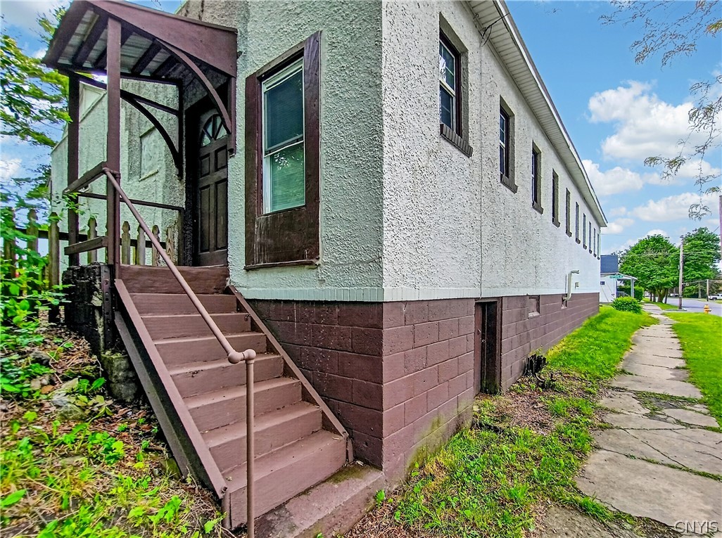 193 Cottage Street Auburn, NY 13021 - Photo 39 of 42 Unit 2 rear entrance