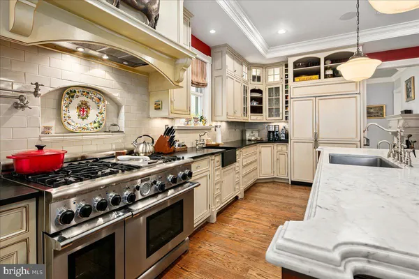 $2,995,000 | 10400 Montgomery Avenue, Kensington, MD 20895