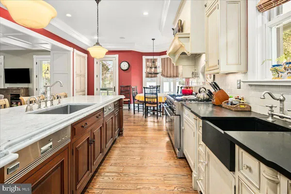 $2,995,000 | 10400 Montgomery Avenue, Kensington, MD 20895