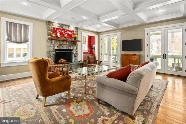 $2,995,000 | 10400 Montgomery Avenue, Kensington, MD 20895