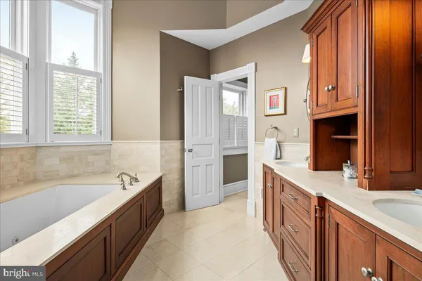 $2,995,000 | 10400 Montgomery Avenue, Kensington, MD 20895