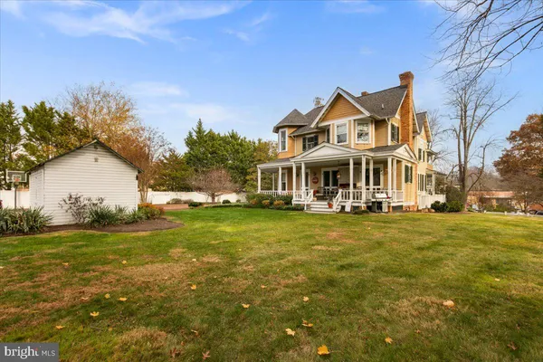 $2,995,000 | 10400 Montgomery Avenue, Kensington, MD 20895