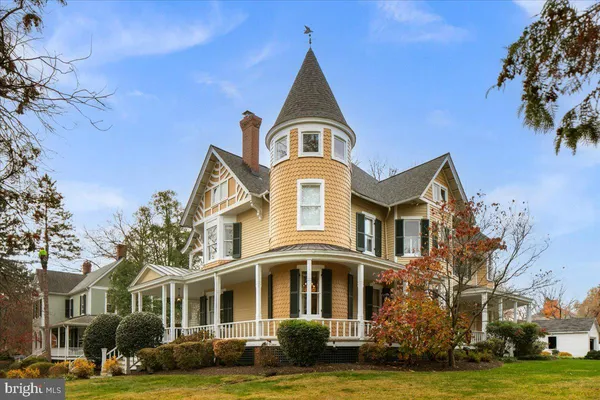 $2,995,000 | 10400 Montgomery Avenue, Kensington, MD 20895