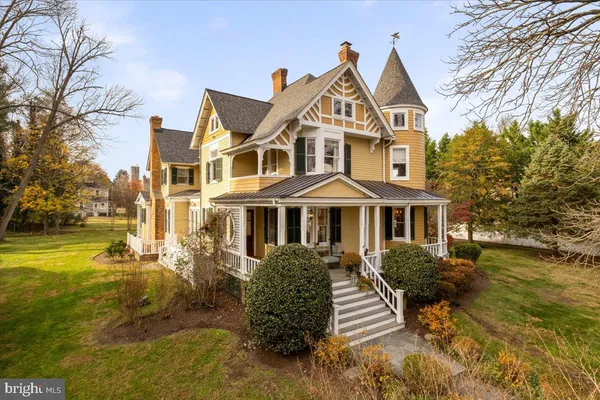 $2,995,000 | 10400 Montgomery Avenue, Kensington, MD 20895