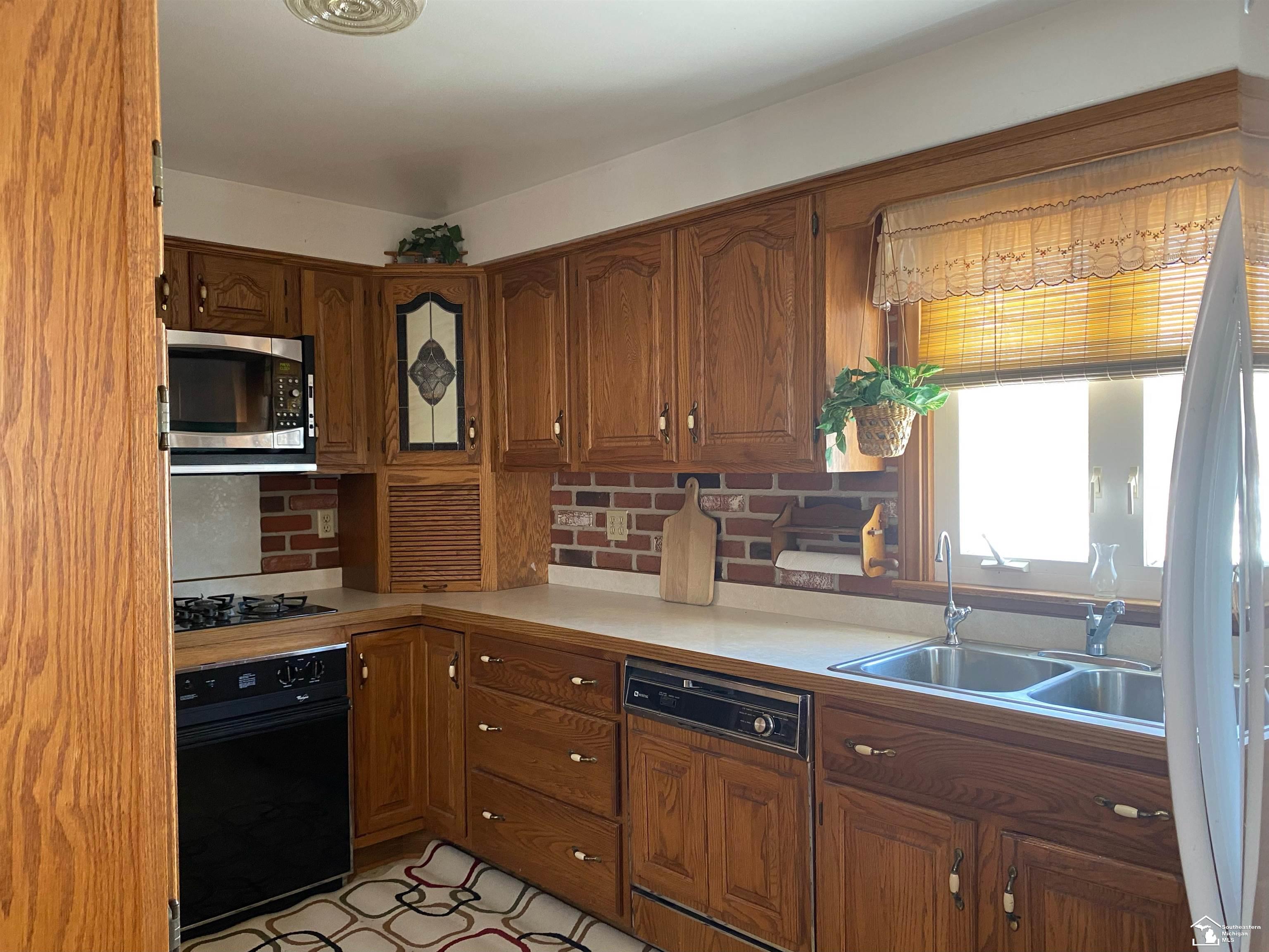 2699 Rauch Road Temperance, MI 48182 - Photo 9 of 11