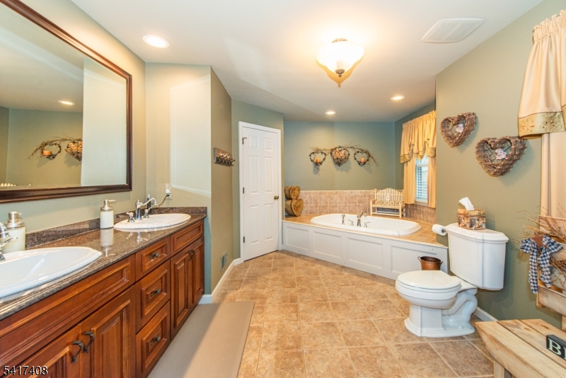 105 Ely Road Boonton, NJ 07005 - Photo 27 of 46