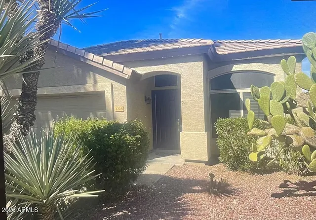 $2,800 | 4228 East Tether Trail, Phoenix, AZ 85050