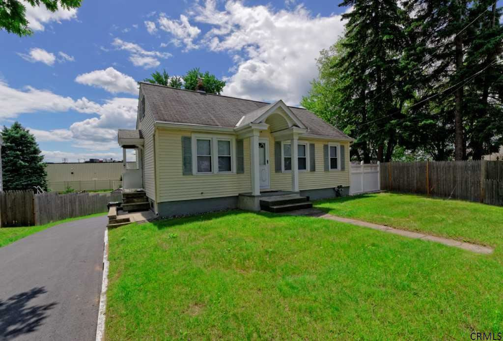 10 Consaul Road Colonie, NY 12205 - Photo 5 of 25 Photo 5