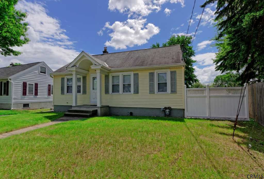 10 Consaul Road Colonie, NY 12205 - Photo 6 of 25 Photo 6