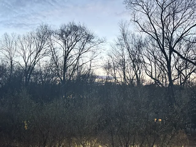 $185,000 | 24 Burma Road, Woodbridge, CT 06525