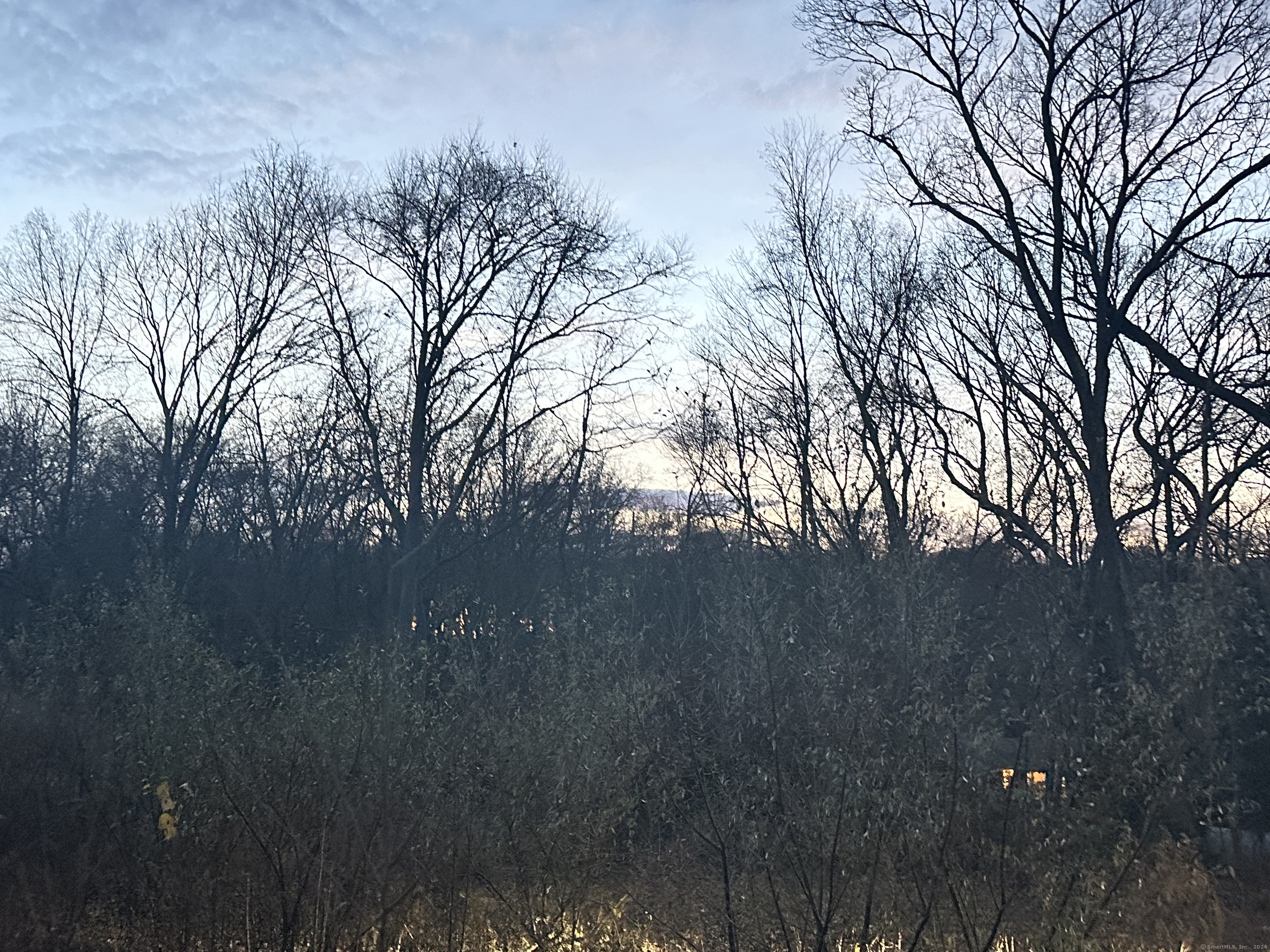 24 Burma Road Woodbridge, CT 06525 - Photo 11 of 16