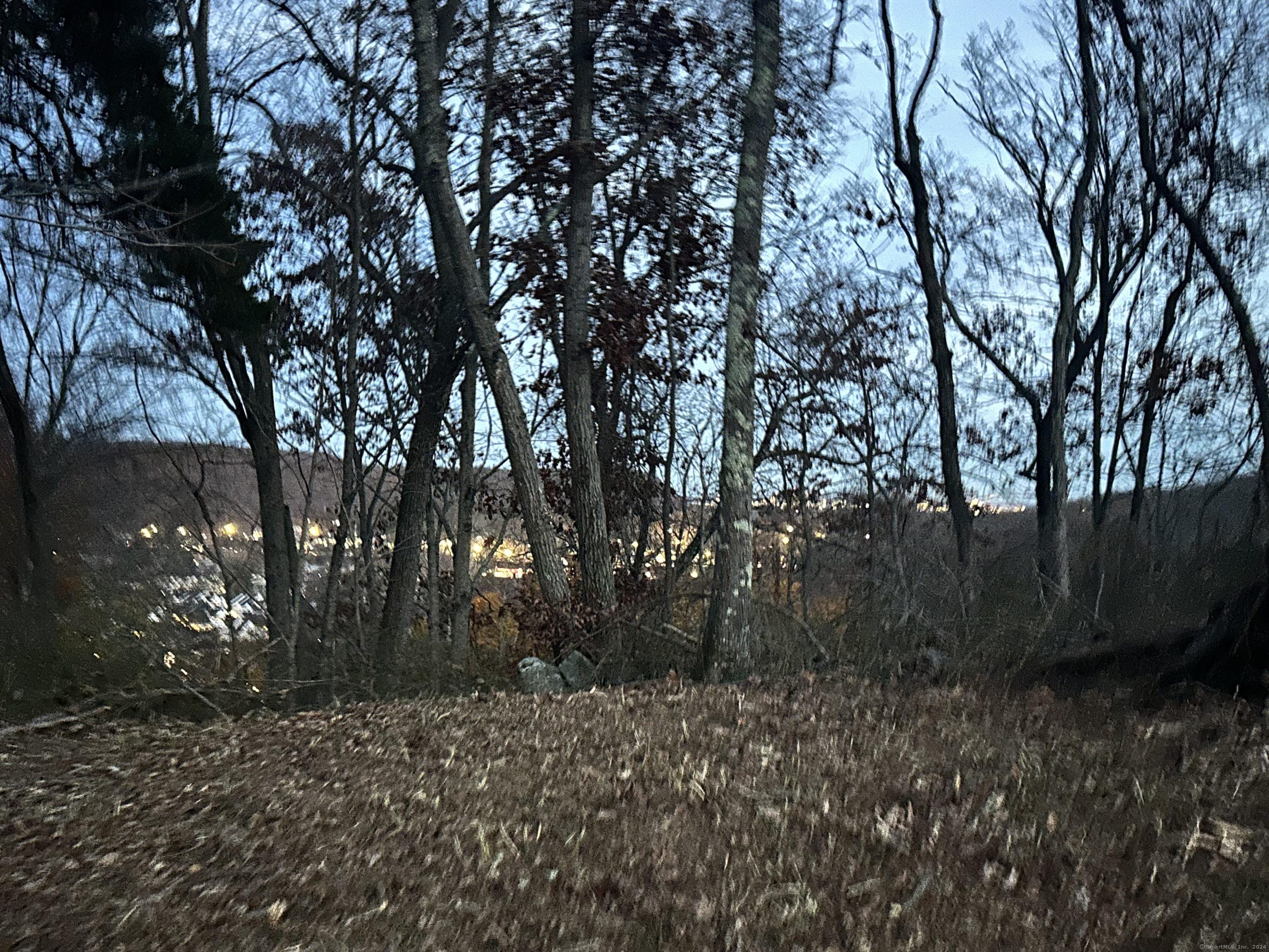 24 Burma Road Woodbridge, CT 06525 - Photo 2 of 16