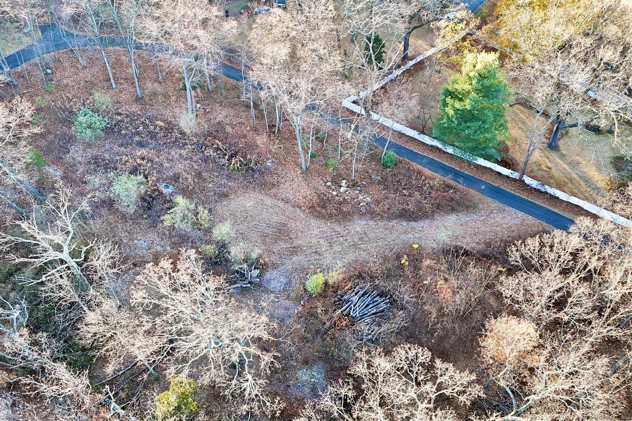 24 Burma Road Woodbridge, CT 06525 - Photo 8 of 16