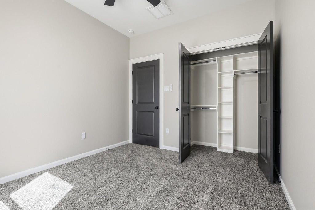 4723 Mallow Street, Unit B Houston, TX 77033 - Photo 24 of 27