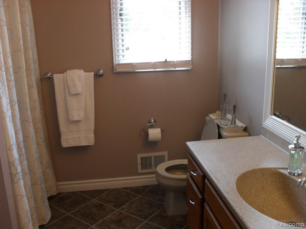 3979 State Road Fort Gratiot, MI 48059 - Photo 14 of 21 SDC12145.jpg