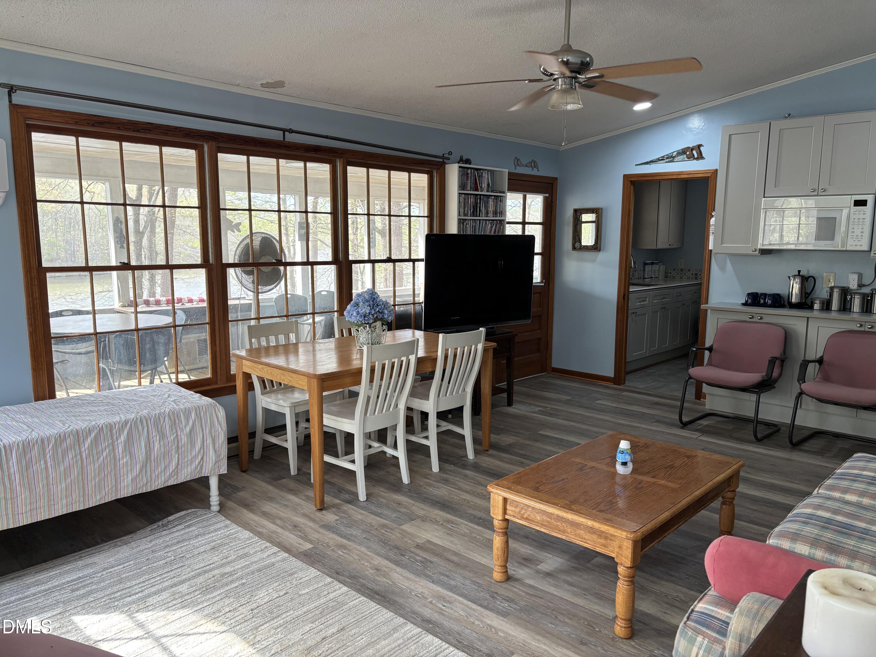 1088 Hyco Hills Road Semora, NC 27343 - Photo 16 of 21 living room best