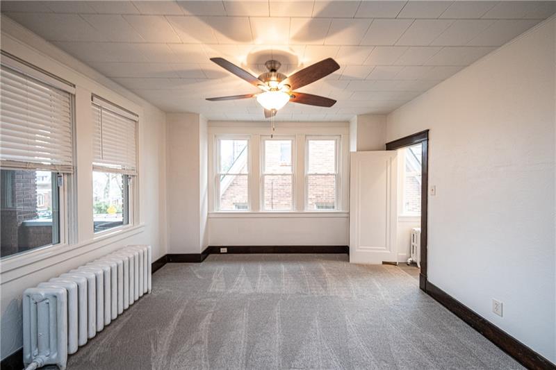 152 Hornaday Road Pittsburgh, PA 15210 - Photo 5 of 22 Gallery Image 5