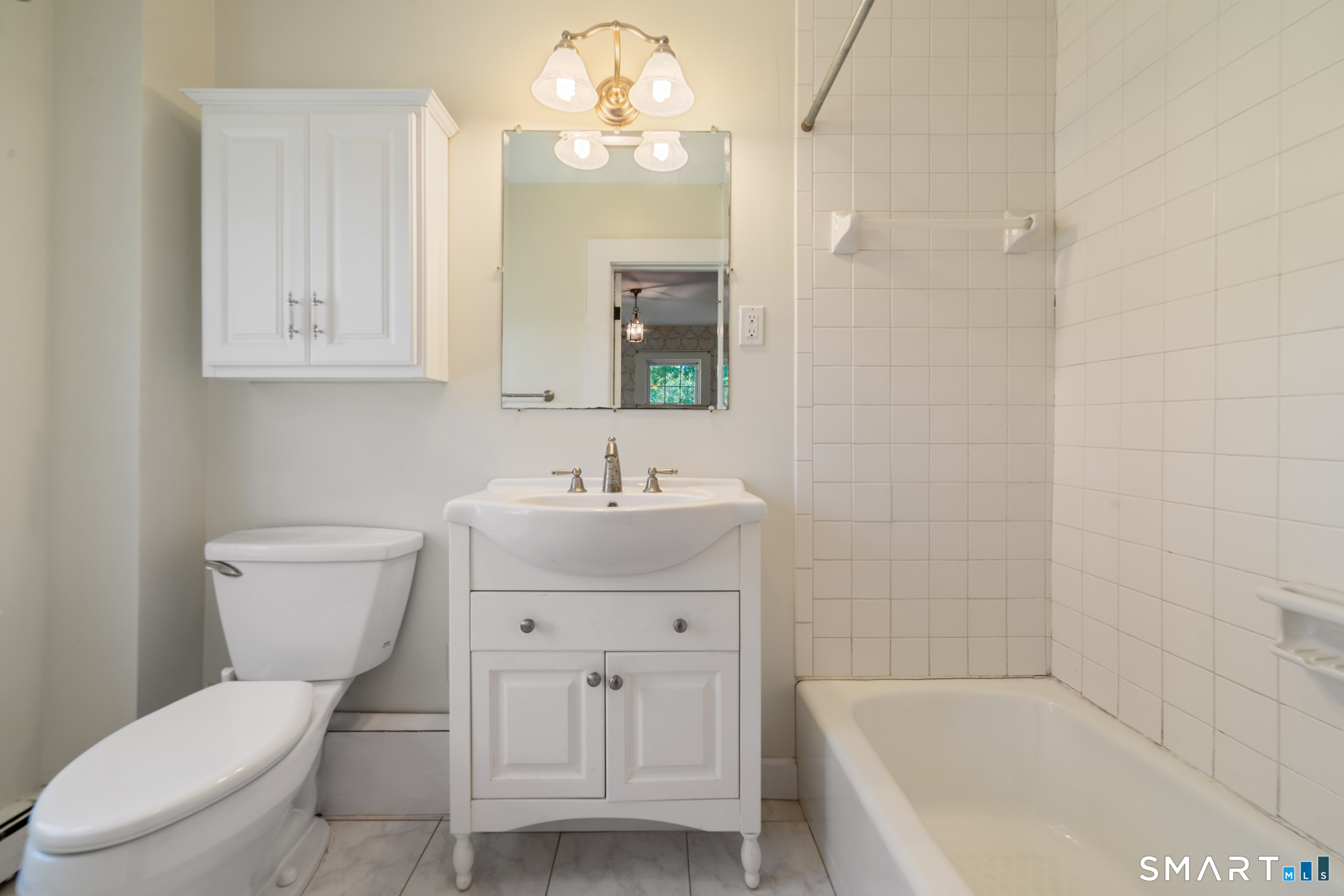 47 South Street Roxbury, CT 06783 - Photo 17 of 34 Upstairs full bath