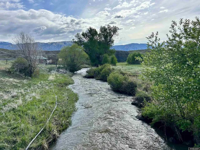 $1,200,000 | 2609 Beaver Creek Road, Shell, WY 82441