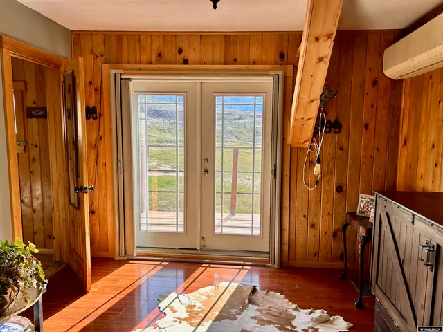 $1,200,000 | 2609 Beaver Creek Road, Shell, WY 82441