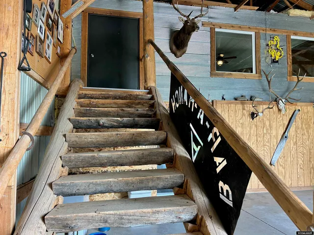 $1,200,000 | 2609 Beaver Creek Road, Shell, WY 82441