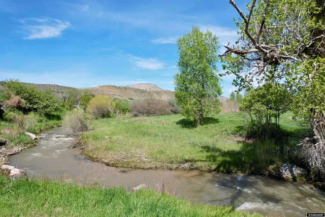 $1,200,000 | 2609 Beaver Creek Road, Shell, WY 82441