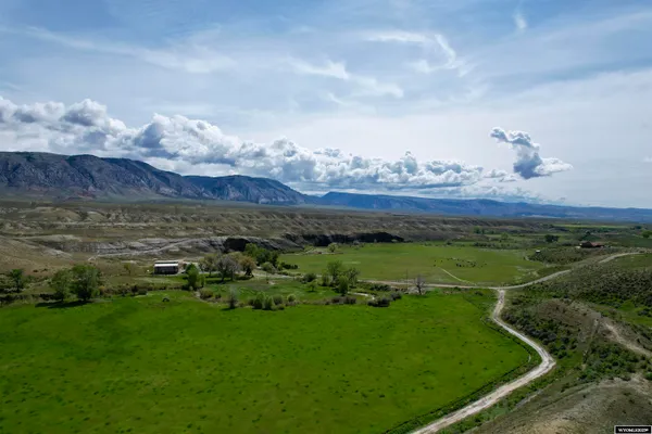 $1,200,000 | 2609 Beaver Creek Road, Shell, WY 82441