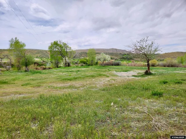 $1,200,000 | 2609 Beaver Creek Road, Shell, WY 82441