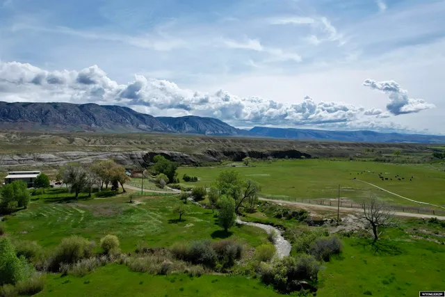 $1,200,000 | 2609 Beaver Creek Road, Shell, WY 82441