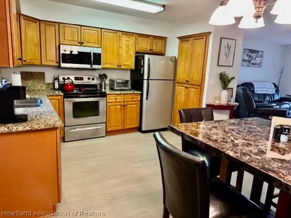 $1,750 | 111 Villaway, Sebring, FL 33876
