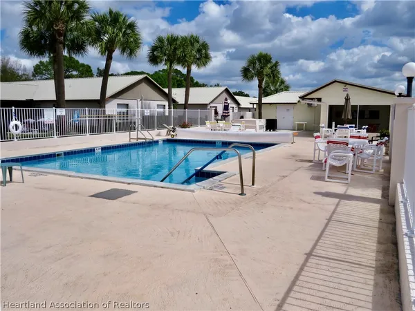 $1,750 | 111 Villaway, Sebring, FL 33876