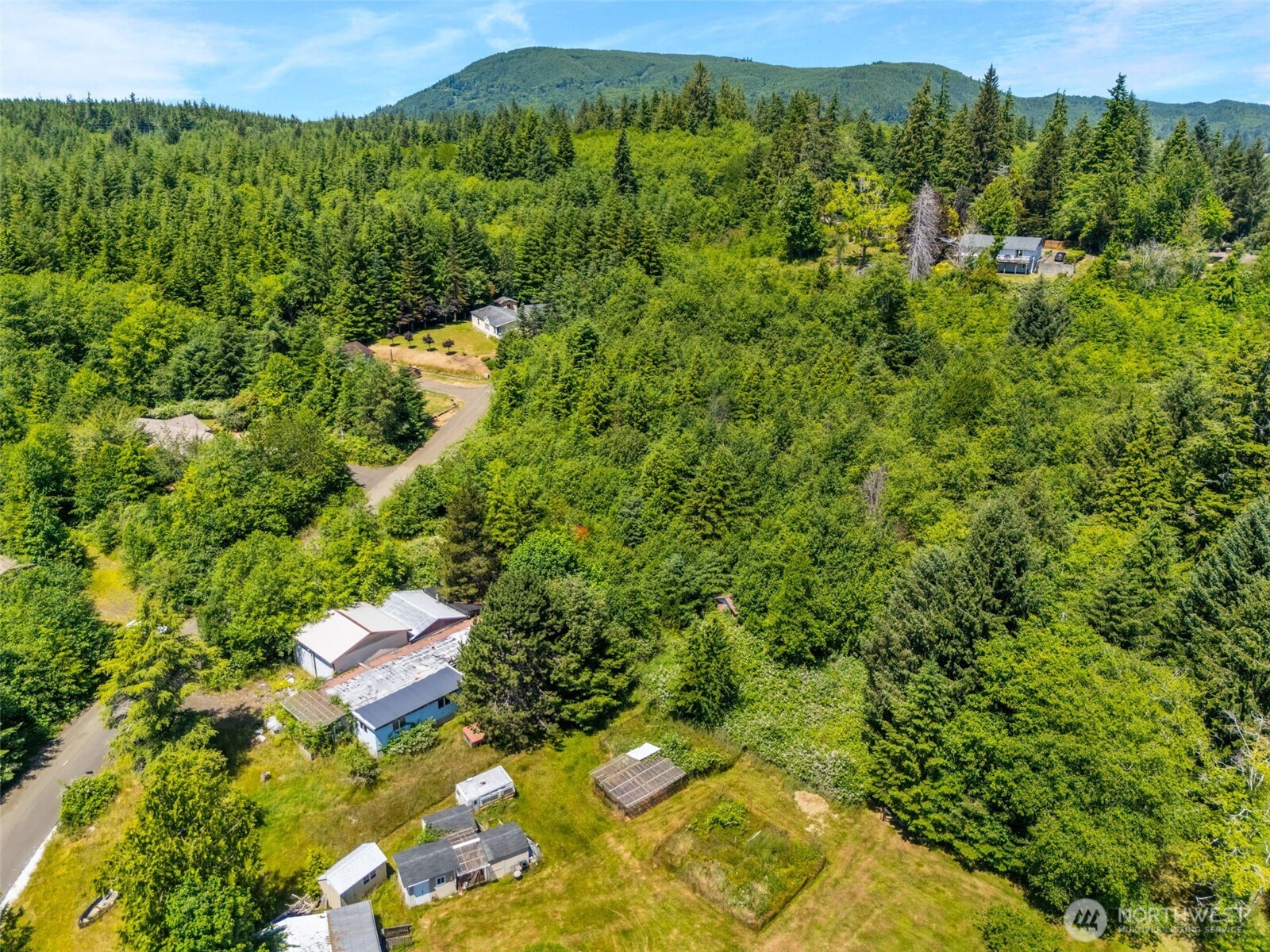 621 Ostman Road Raymond, WA 98577 - Photo 7 of 12