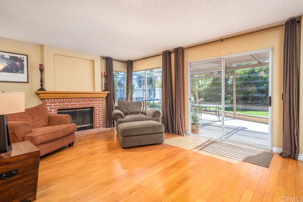 111 Sandpoint Lane Riverside, CA 92506 - Photo 12 of 48