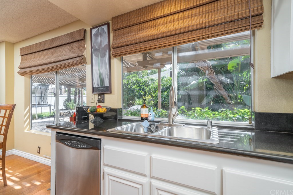 111 Sandpoint Lane Riverside, CA 92506 - Photo 17 of 48