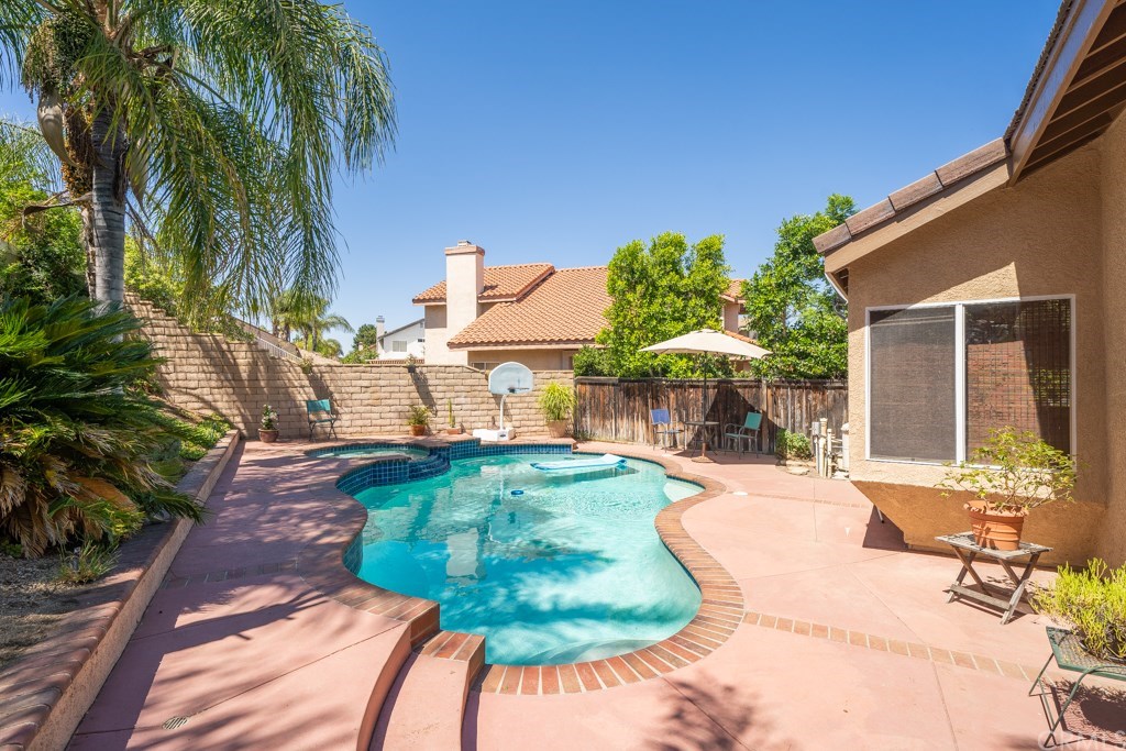 111 Sandpoint Lane Riverside, CA 92506 - Photo 36 of 48