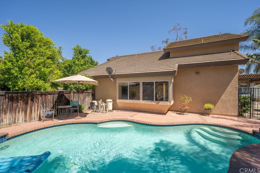 111 Sandpoint Lane Riverside, CA 92506 - Photo 37 of 48