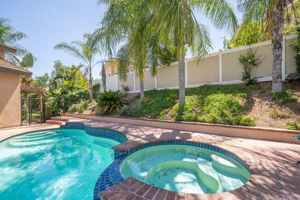 111 Sandpoint Lane Riverside, CA 92506 - Photo 38 of 48