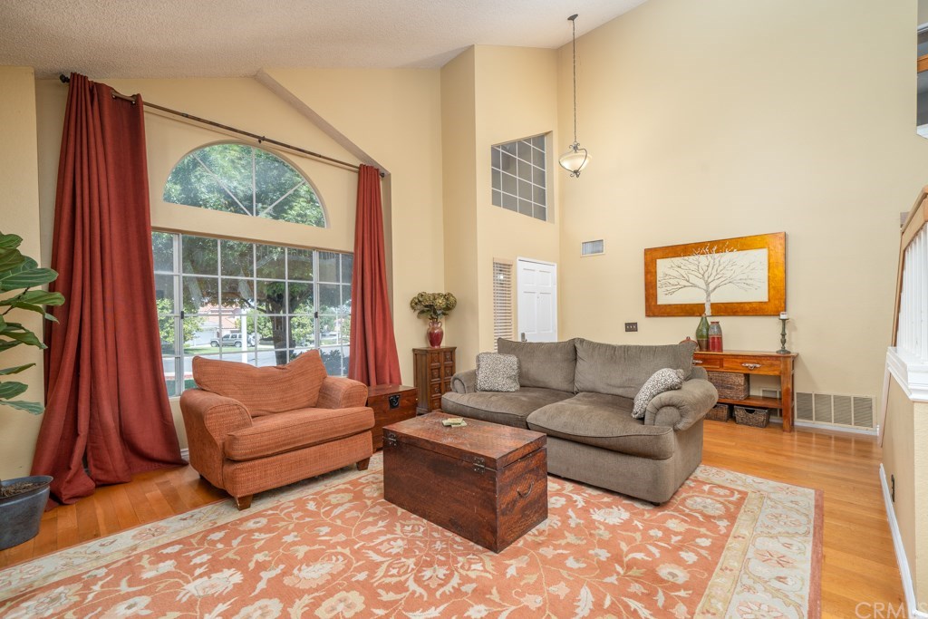 111 Sandpoint Lane Riverside, CA 92506 - Photo 8 of 48