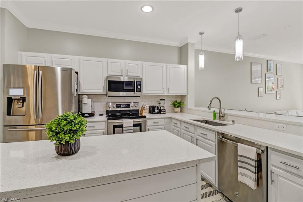 16263 Ravina Way, Unit 5 Naples, FL 34110 - Photo 8 of 30 Gallery Image 8