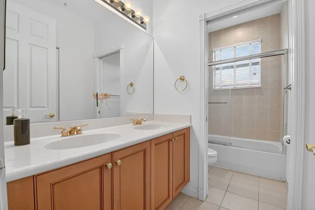 a view of a room with lots of work space