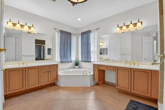 $5,000 | 9826 Vía Amati, Lake Worth, FL 33467