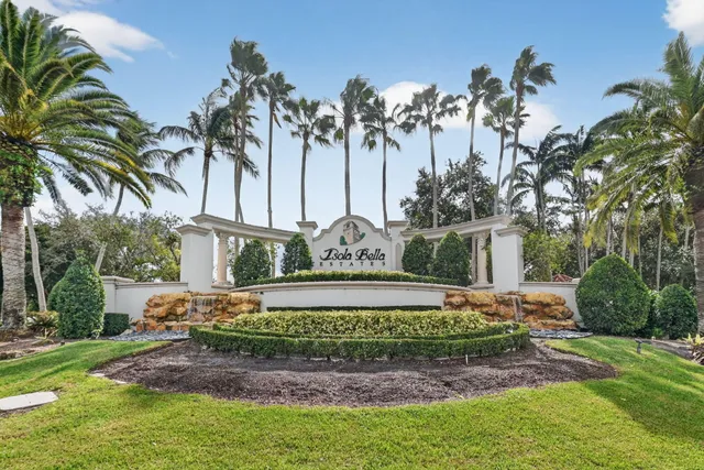 $5,000 | 9826 Vía Amati, Lake Worth, FL 33467